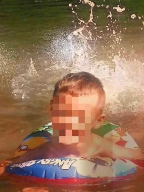 [VIDEO] Strażnik Więzienny Piotr Krawczyk nie potrafi się porozumieć z matką swoich dzieci i wybaczyć błędów z przeszłości! Nie zezwolił jej wczoraj, by mogła się spotkać choćby na chwilę z 10-letnią Julką i 7-letnim Przemkiem. A dzieci grożą samobójstwem!