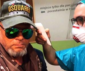 Krzysztof Rutkowski nie ma koronawirusa. Przyjmuje osobiście m.in. poszkodowanych przez oszustów wyłudzających pieniądze metodą