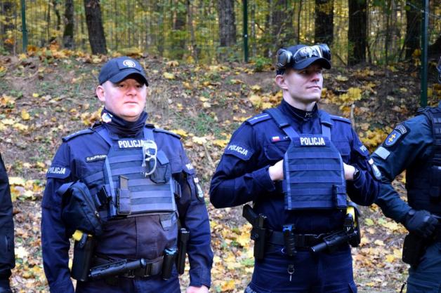 [VIDEO] Podlascy policjanci, wraz z kolegami z Litwy i Czech, na międzynarodowych warsztatach strzeleckich